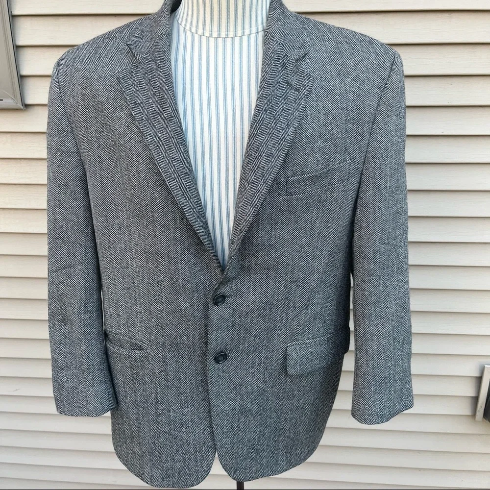 IZOD 100% wool Woolmark heather gray two button suit jacket
